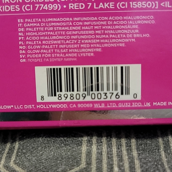 GLAMGLOW GLOWPOWDER - Picture 5 of 5